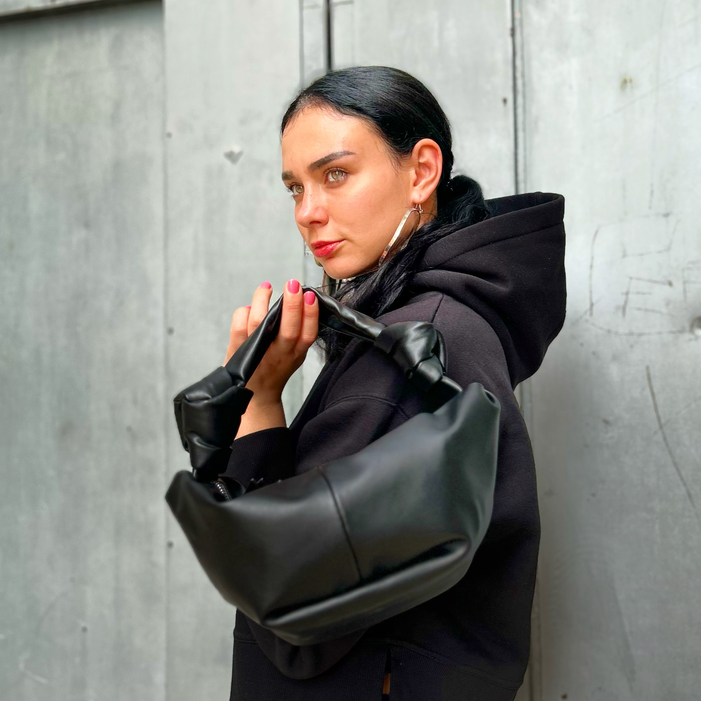 Dimenticate le it-bag, è il momento di cedere al potere seducente di una borsa di lusso fatta a mano